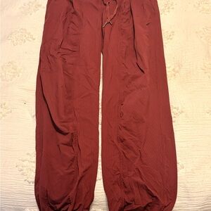 Lululemon Dance Studio crop pant